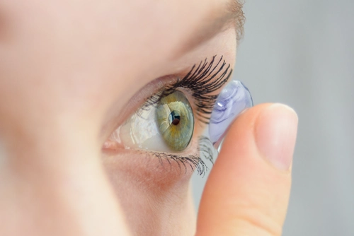 Lentilles de couleur pour ados